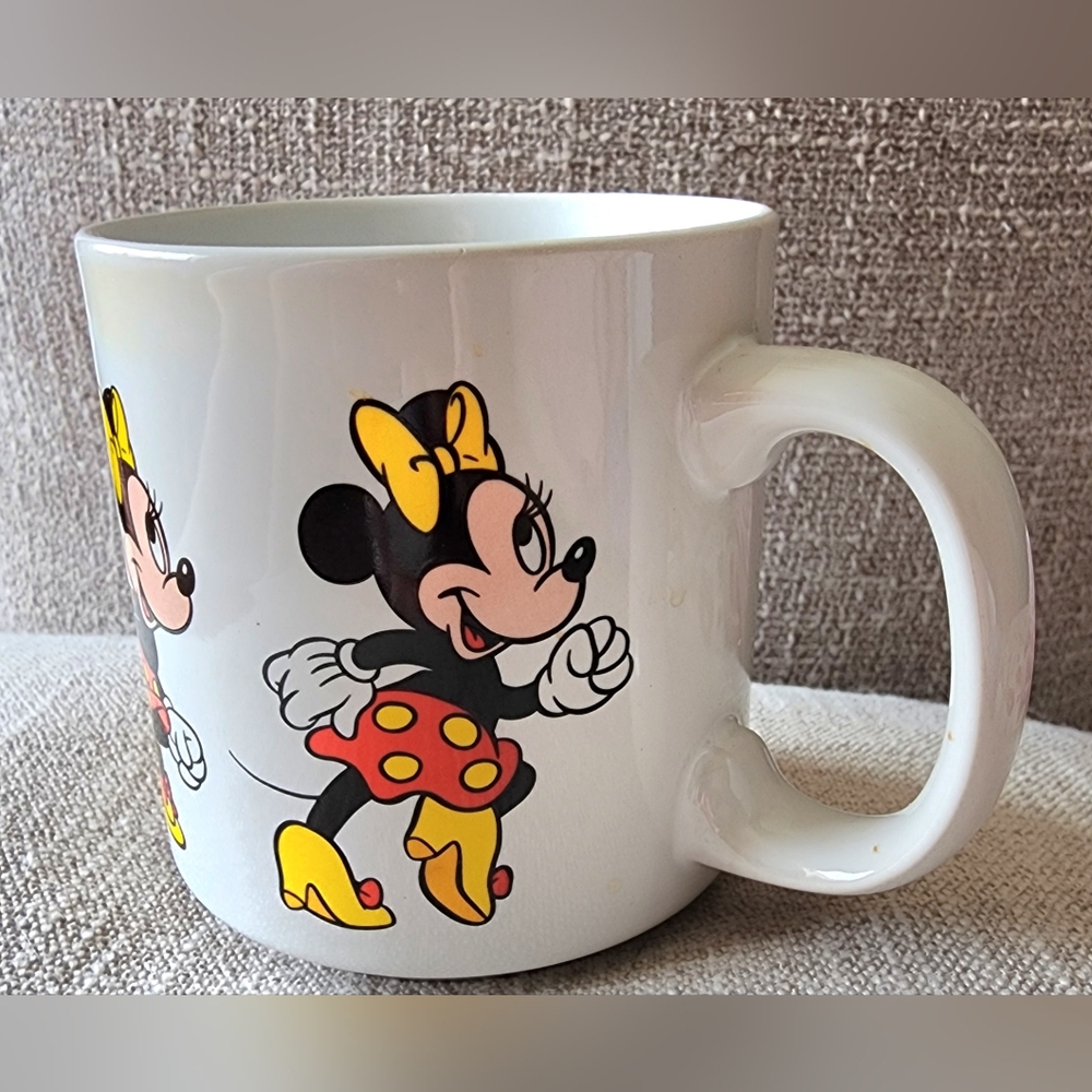 Vintage Minnie Mouse Mug. Walt Disney World Souvenir